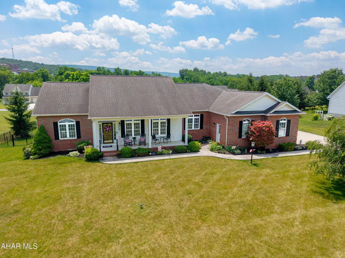 274 Hawthorne Drive, Everett, PA 15537 - #1