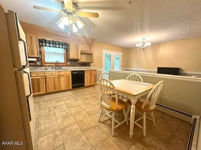 3600 Maple Avenue, Altoona, PA 16601 - #3