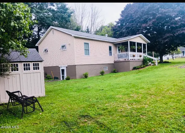 406 Country Club Road, Cresson, PA 16630