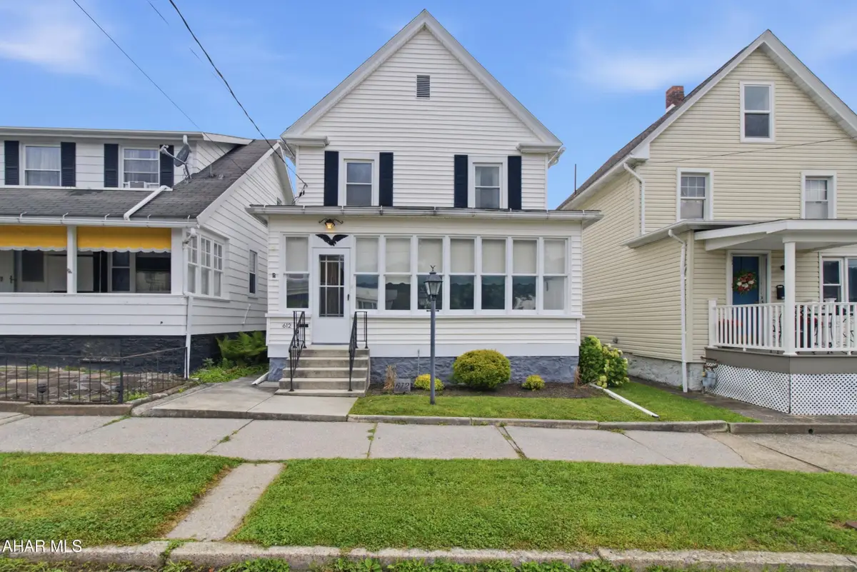 612 W 16th Street, Tyrone, PA 16686 - #1