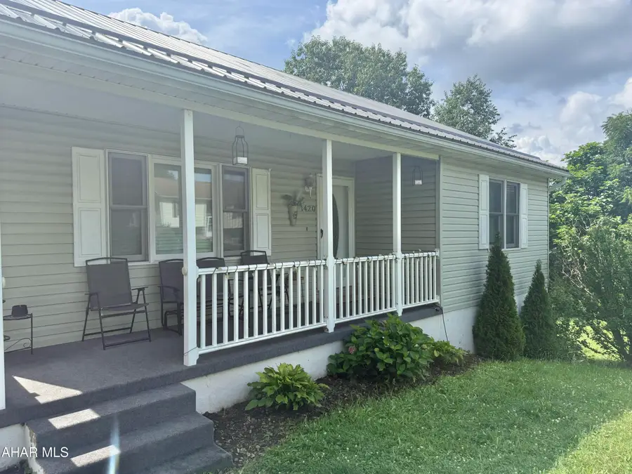 1420 N 7th Avenue, Altoona, PA 16601 - #2
