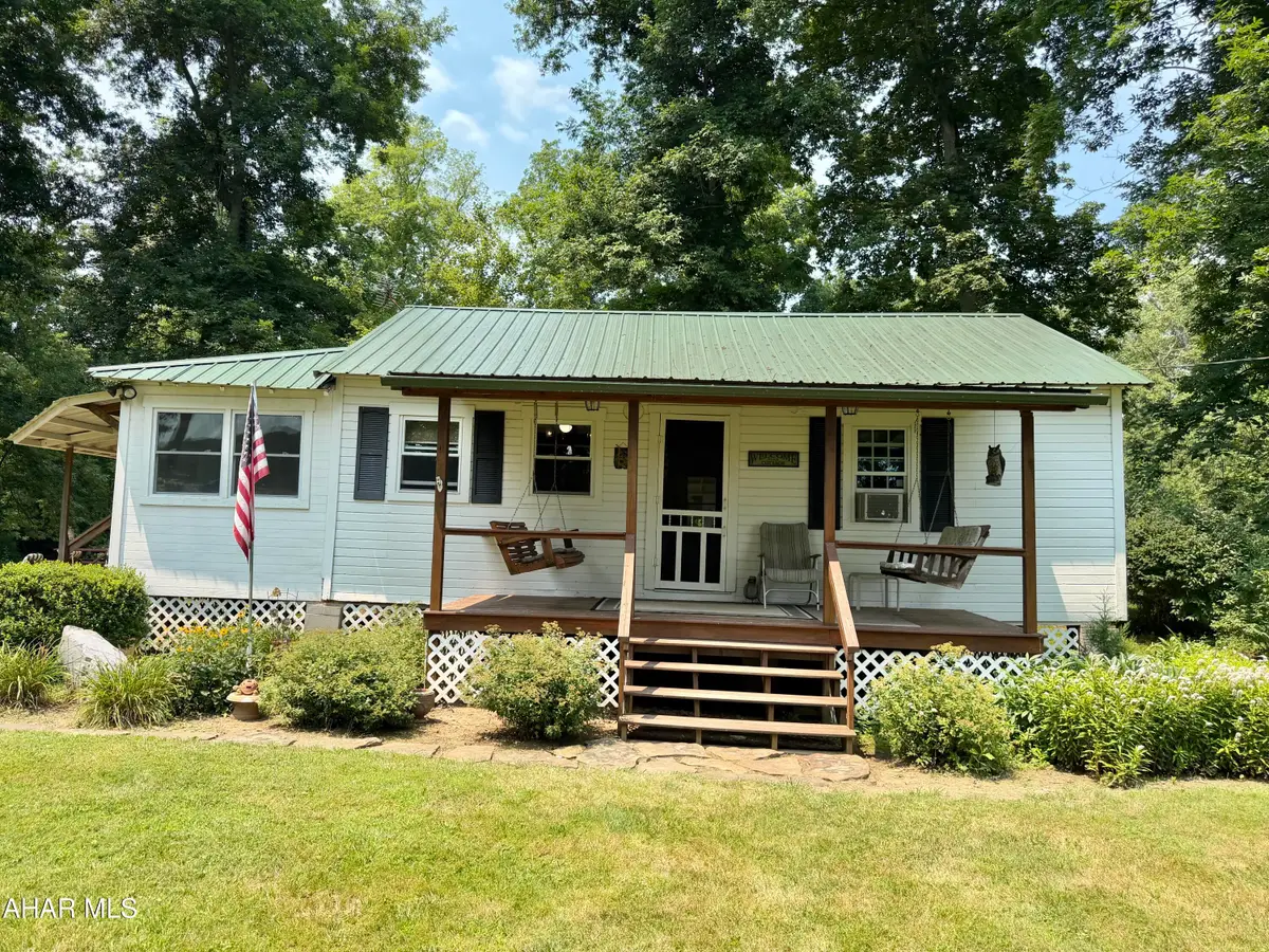 252 Roberts Way, New Paris, PA 15554 - #1