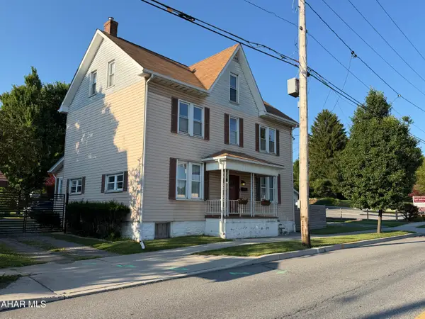 513 W High Street, Ebensburg, PA 15931