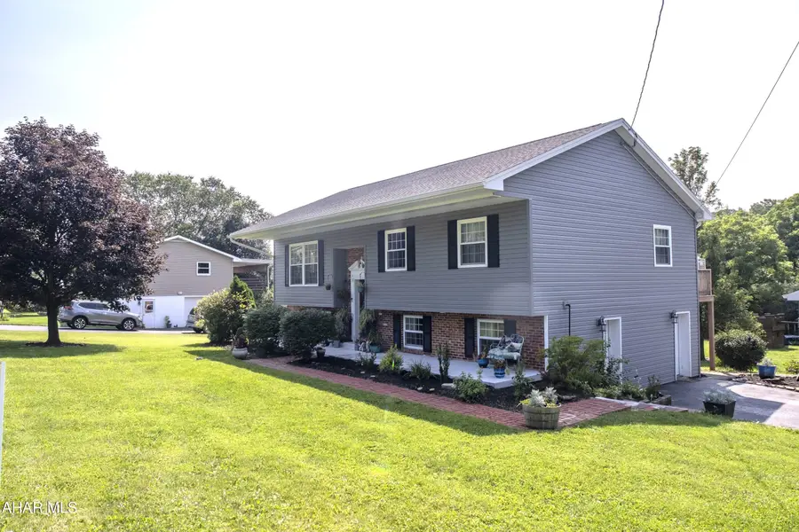 107 Axelle Street, Hollidaysburg, PA 16648 - #3