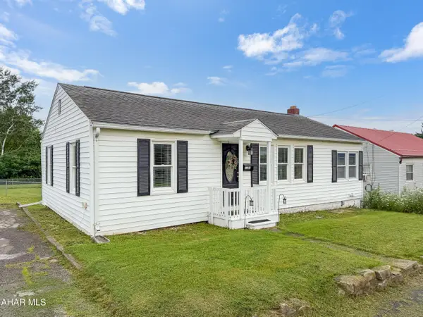 1121 W High Street, Ebensburg, PA 15931