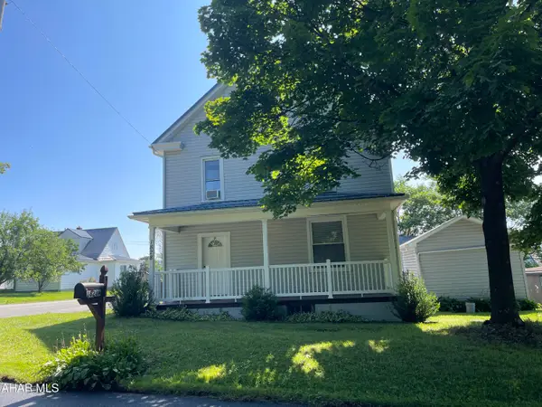 1828 N 12th Avenue, Altoona, PA 16601