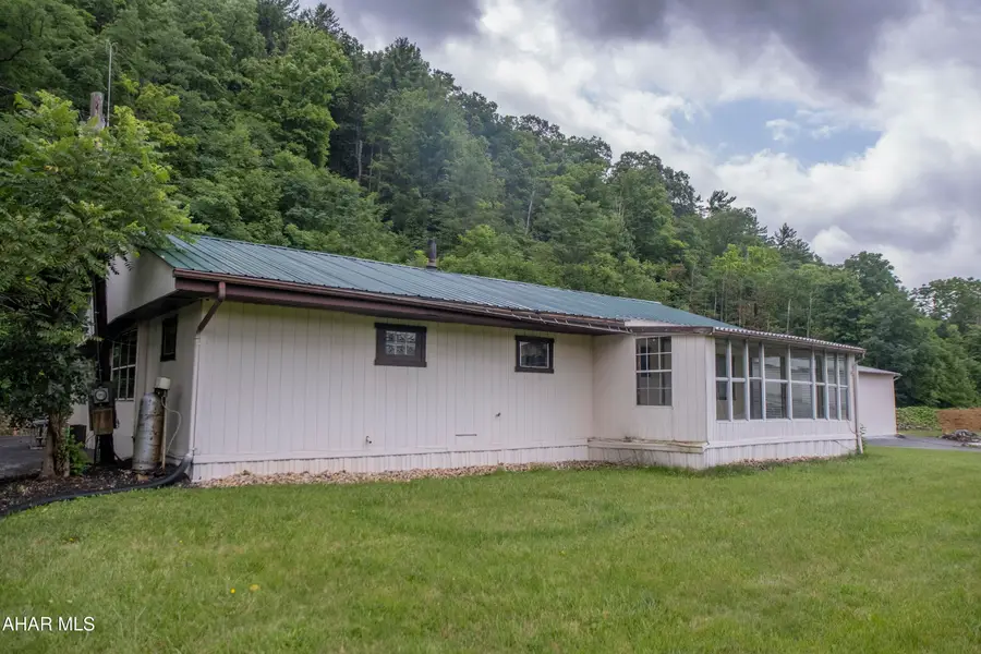 1814 Scotch Valley Road, Hollidaysburg, PA 16648 - #2