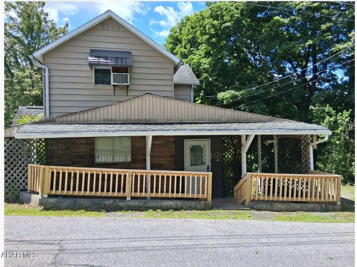 265 View Street, Johnstown, PA 15902 - #1