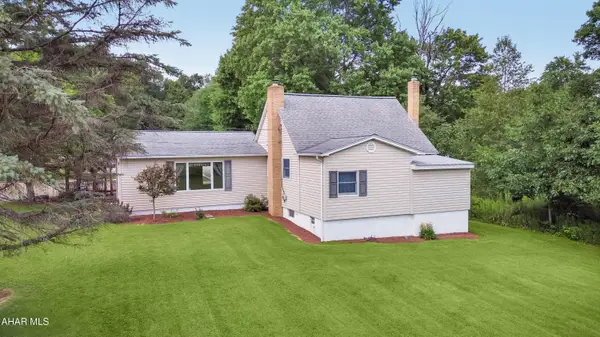 960 Pike Road, Mineral Point, PA 15942