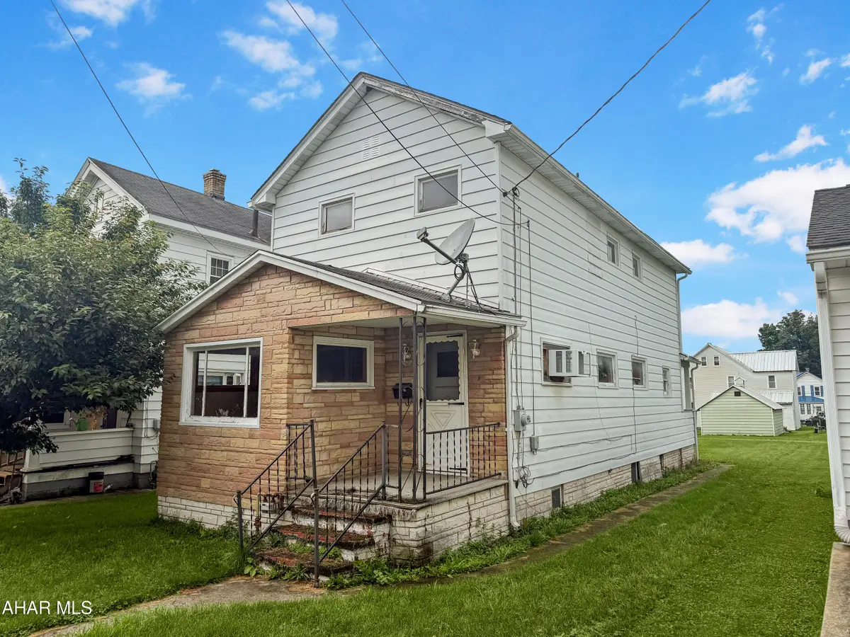 914 Sonman Avenue, Portage, PA 15946 - #1