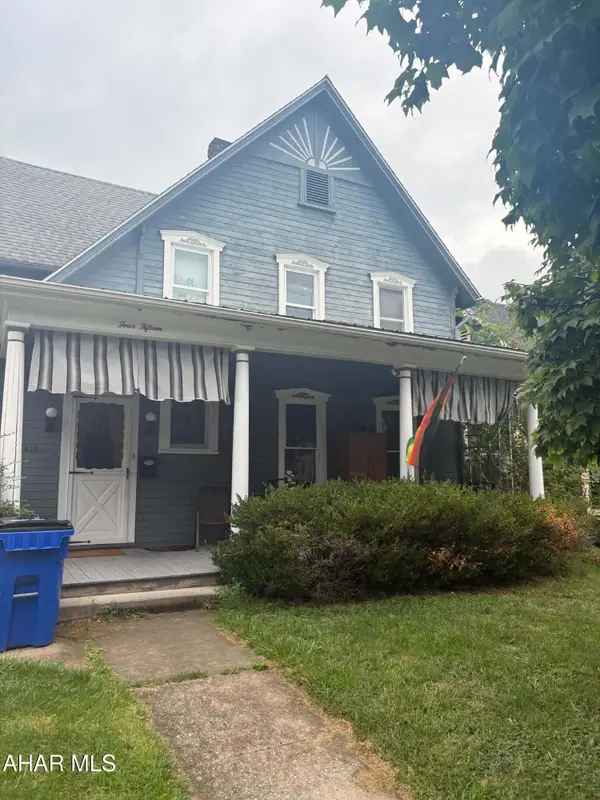 415 E Penn Street, Bedford, PA 15522