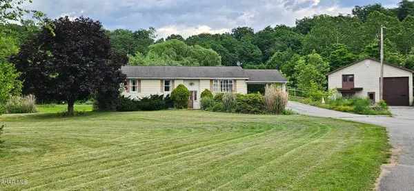 130 Carolyn Lane, East Freedom, PA 16637