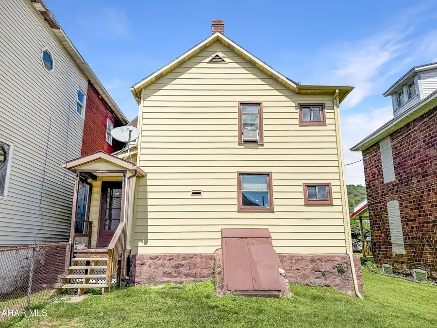 951 2nd Street, Nanty Glo, PA 15943 - #3