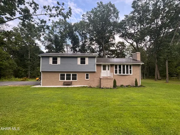 844 Campbell Road, Tyrone, PA 16686