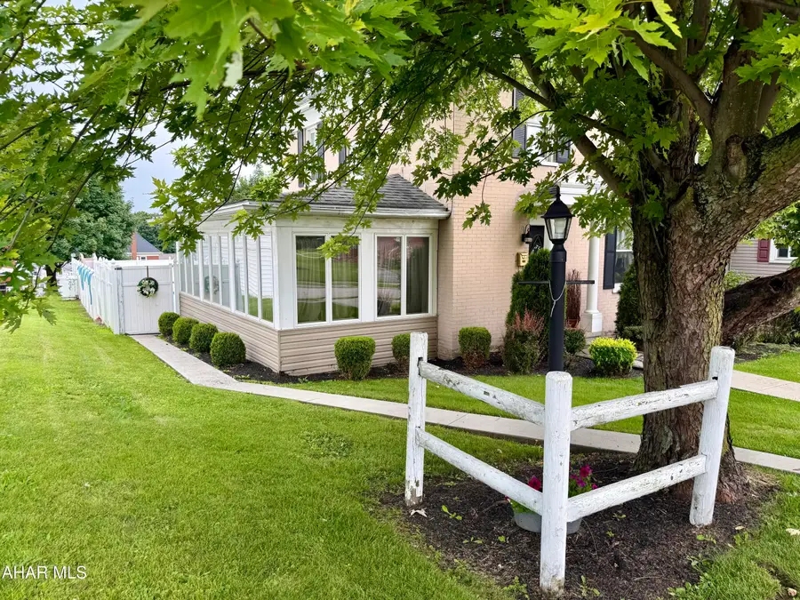 710 Rockingham Avenue, Roaring Spring, PA 16673 - #3