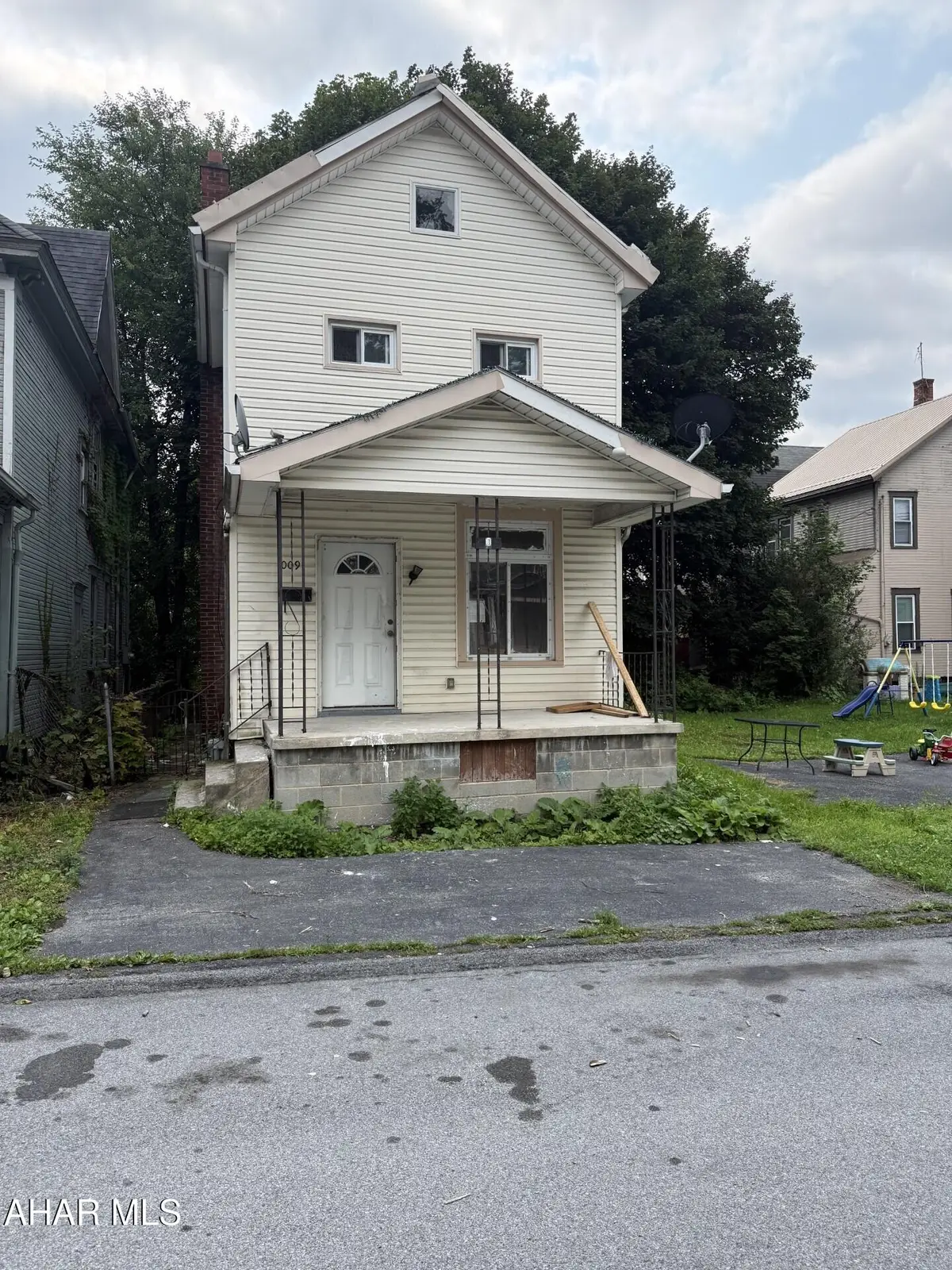 1009 19th Avenue, Altoona, PA 16601 - #1