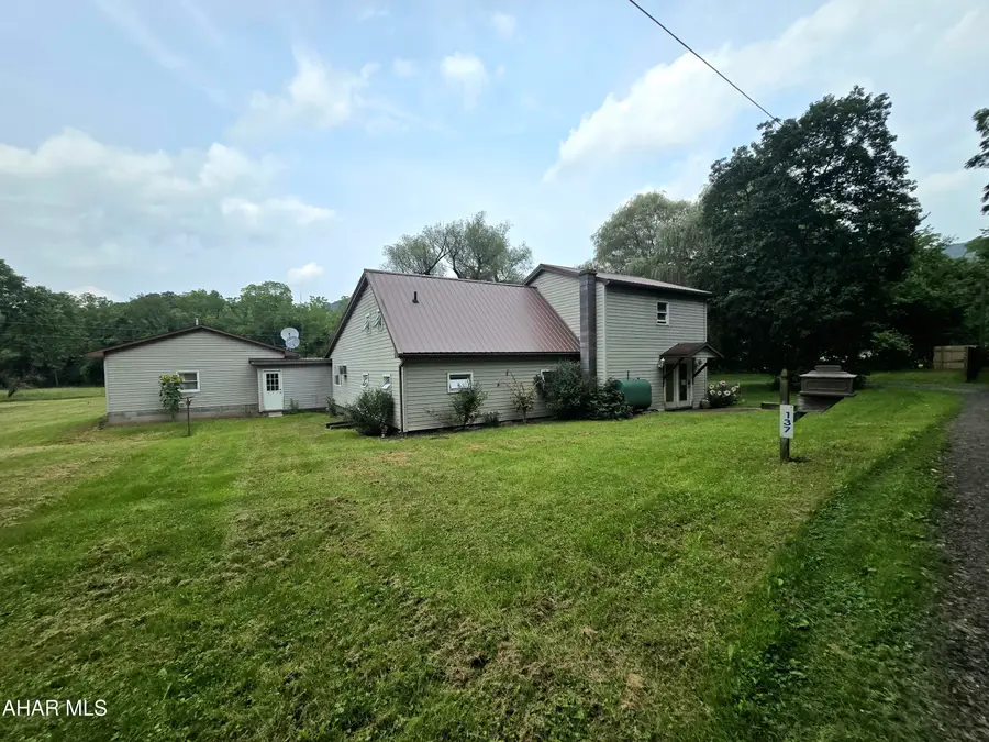 137 Blue Hole Road, Williamsburg, PA 16693 - #2