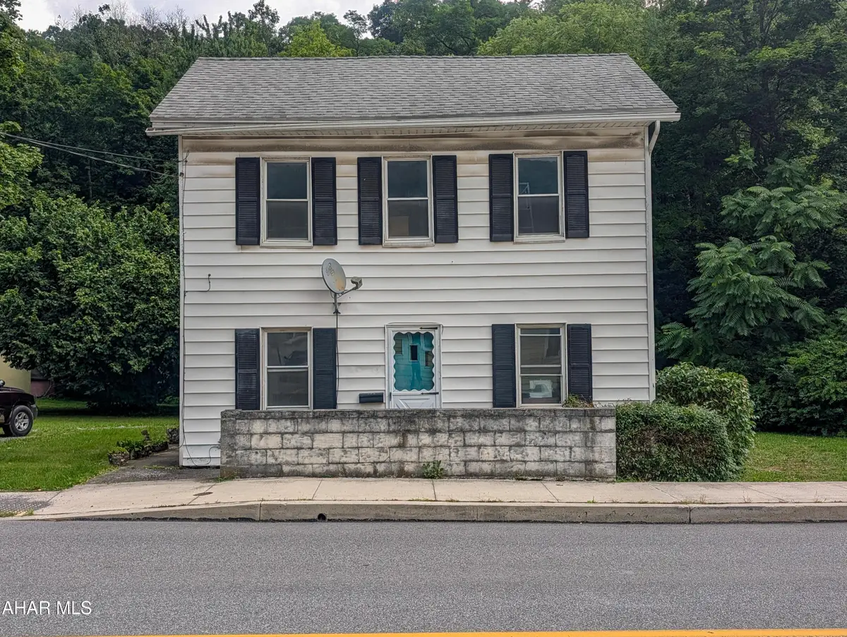 733 N Spring Street, Everett, PA 15537 - #1