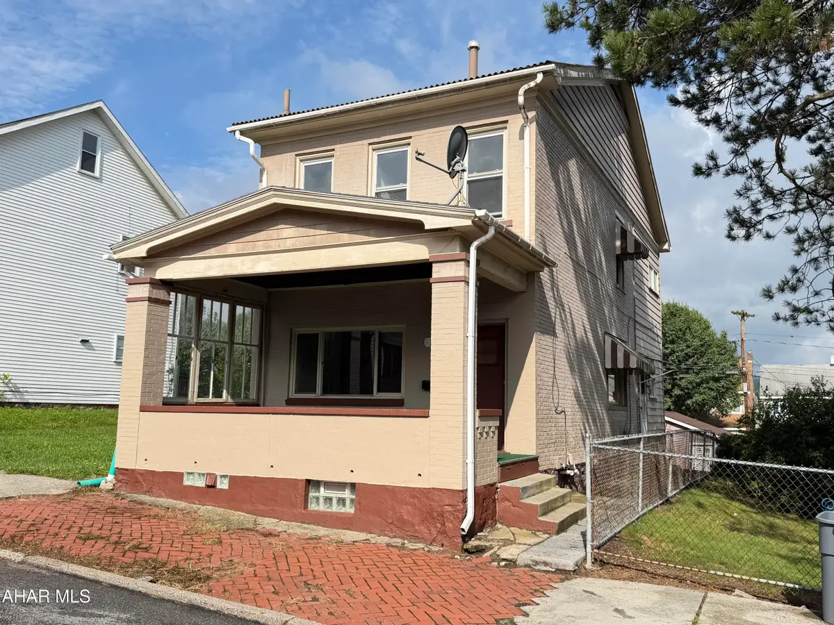 110 2nd Avenue, Altoona, PA 16602 - #1