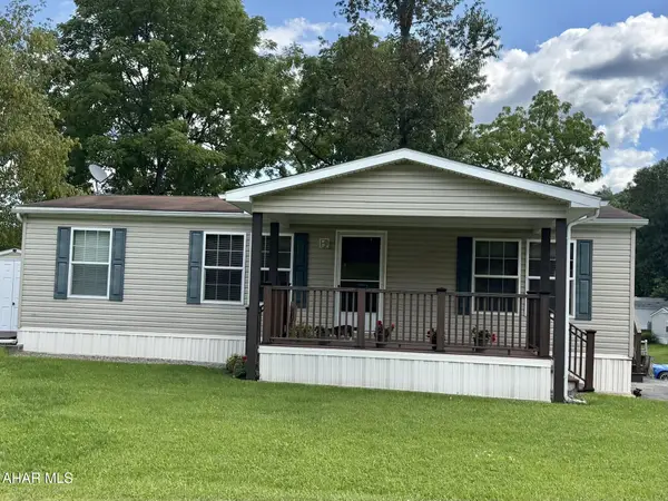 112 Winston Drive, Altoona, PA 16601