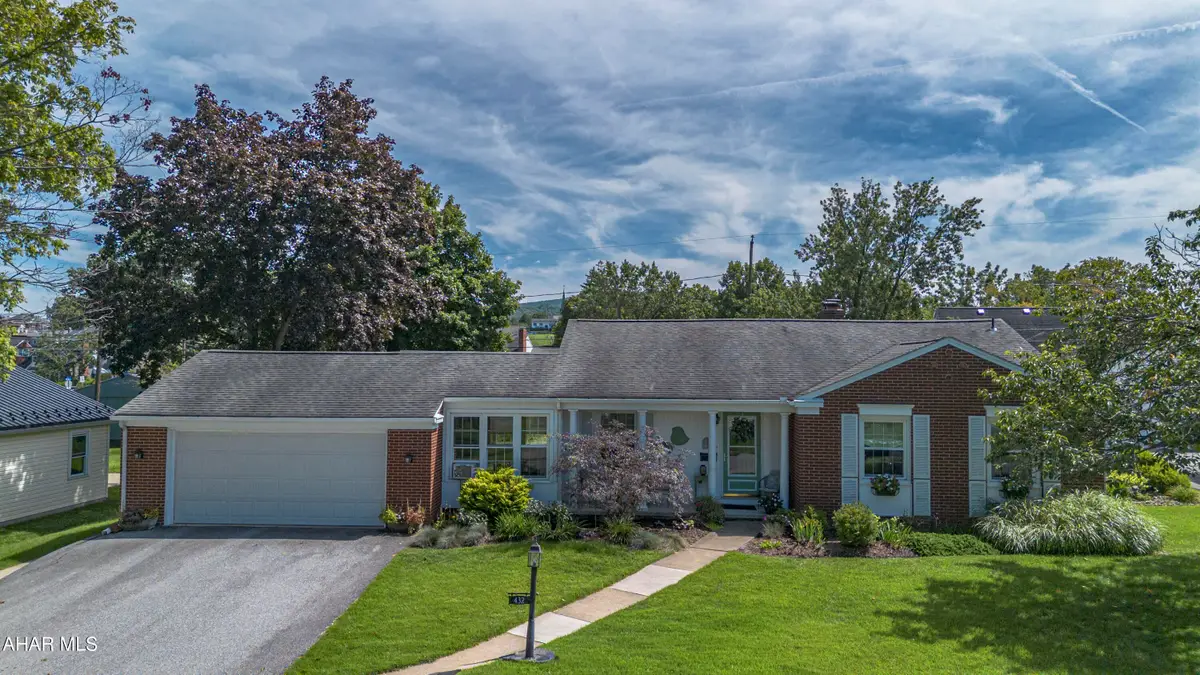 432 Hemlock Street, Hollidaysburg, PA 16648 - #1
