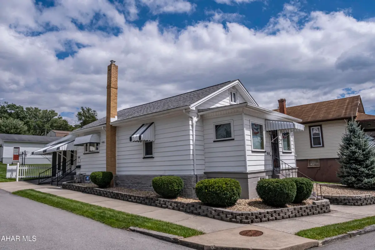 958 27th Street, Altoona, PA 16601 - #1