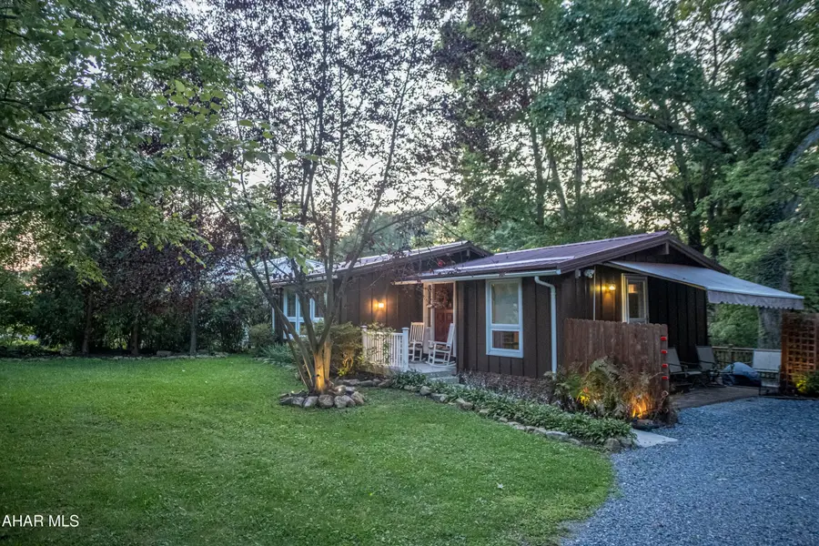 1216 Rosehill Drive, Altoona, PA 16602 - #2