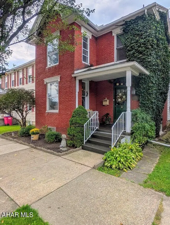 32 N Spring Street, Everett, PA 15537 - #2