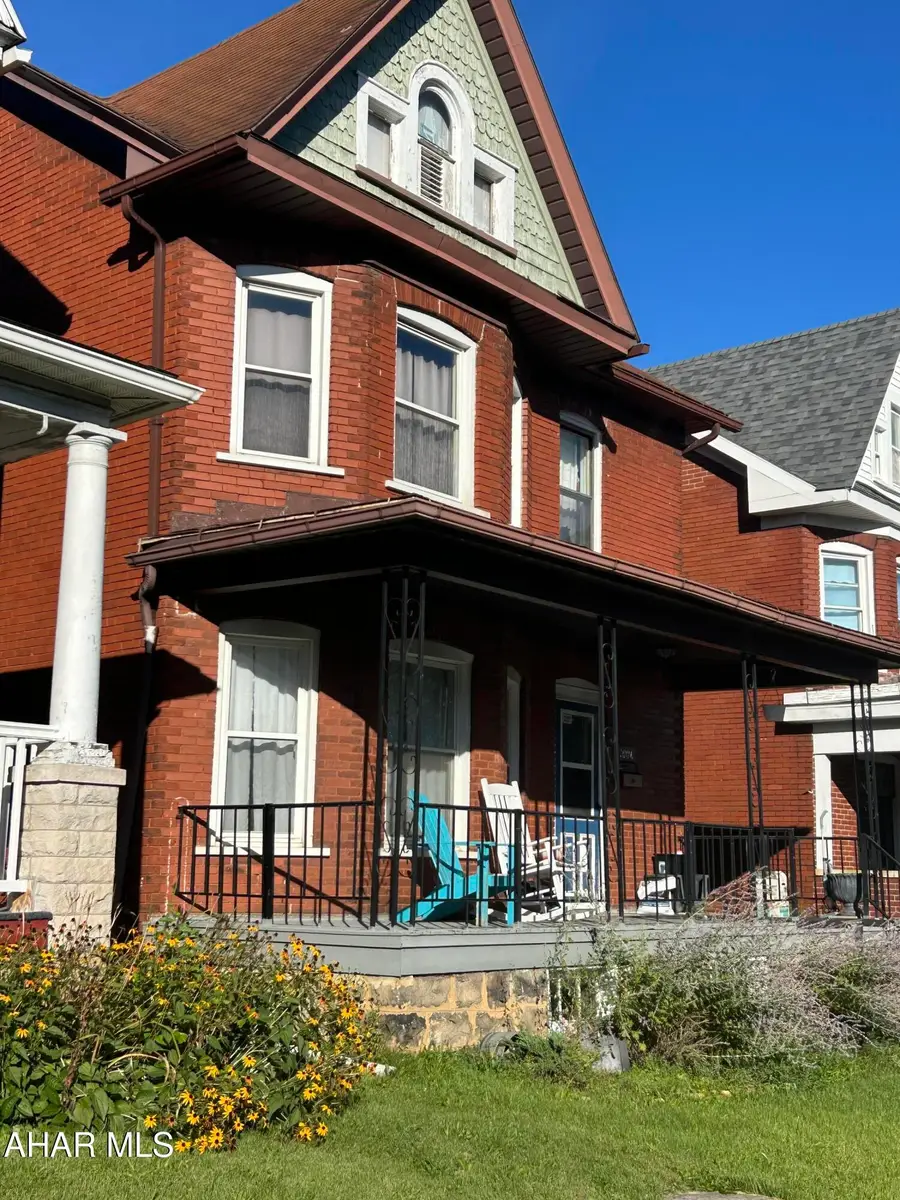 1006 N 2nd Street, Altoona, PA 16601 - #2