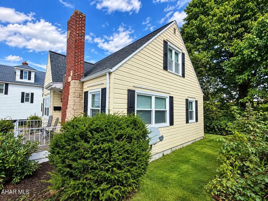 819 Grant Street, Portage, PA 15946 - #3