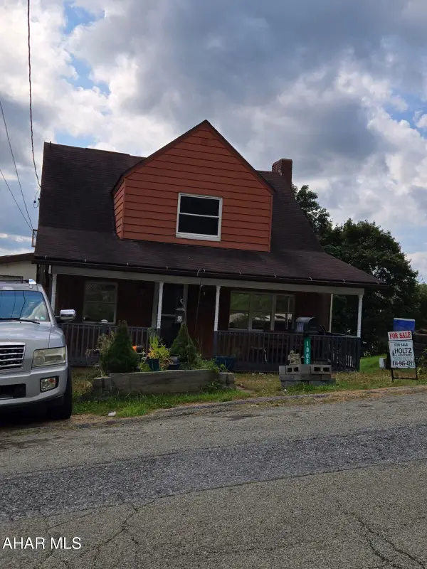 1008 Elder Avenue, Northern Cambria, PA 15714