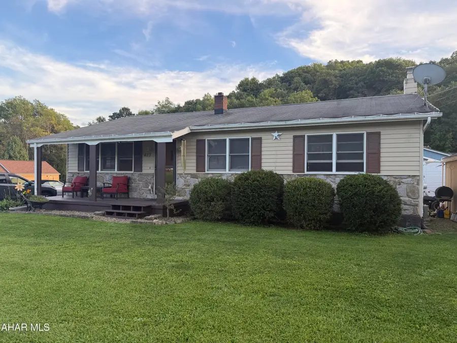 413 S Dartmouth Lane, Altoona, PA 16602 - #2