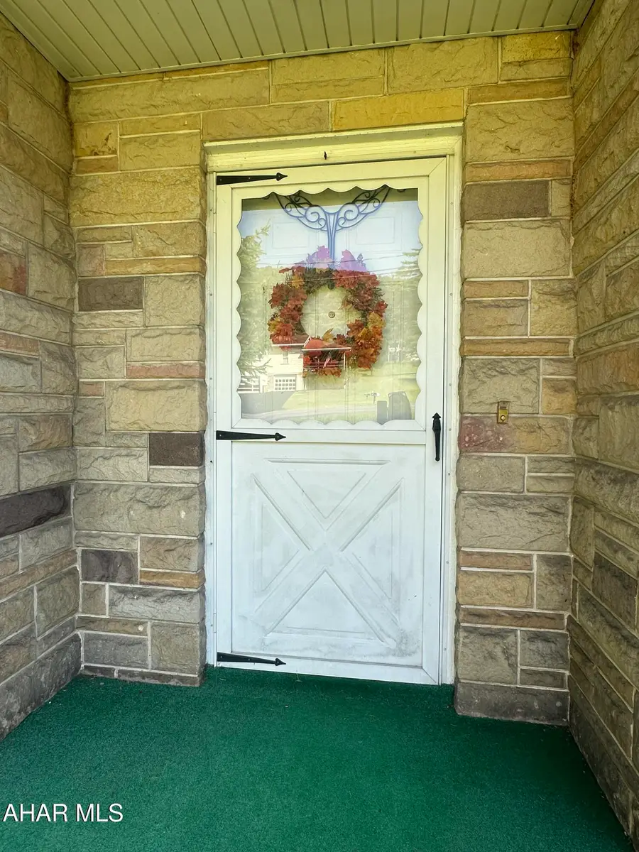 384 Avalon Road, Altoona, PA 16601 - #3