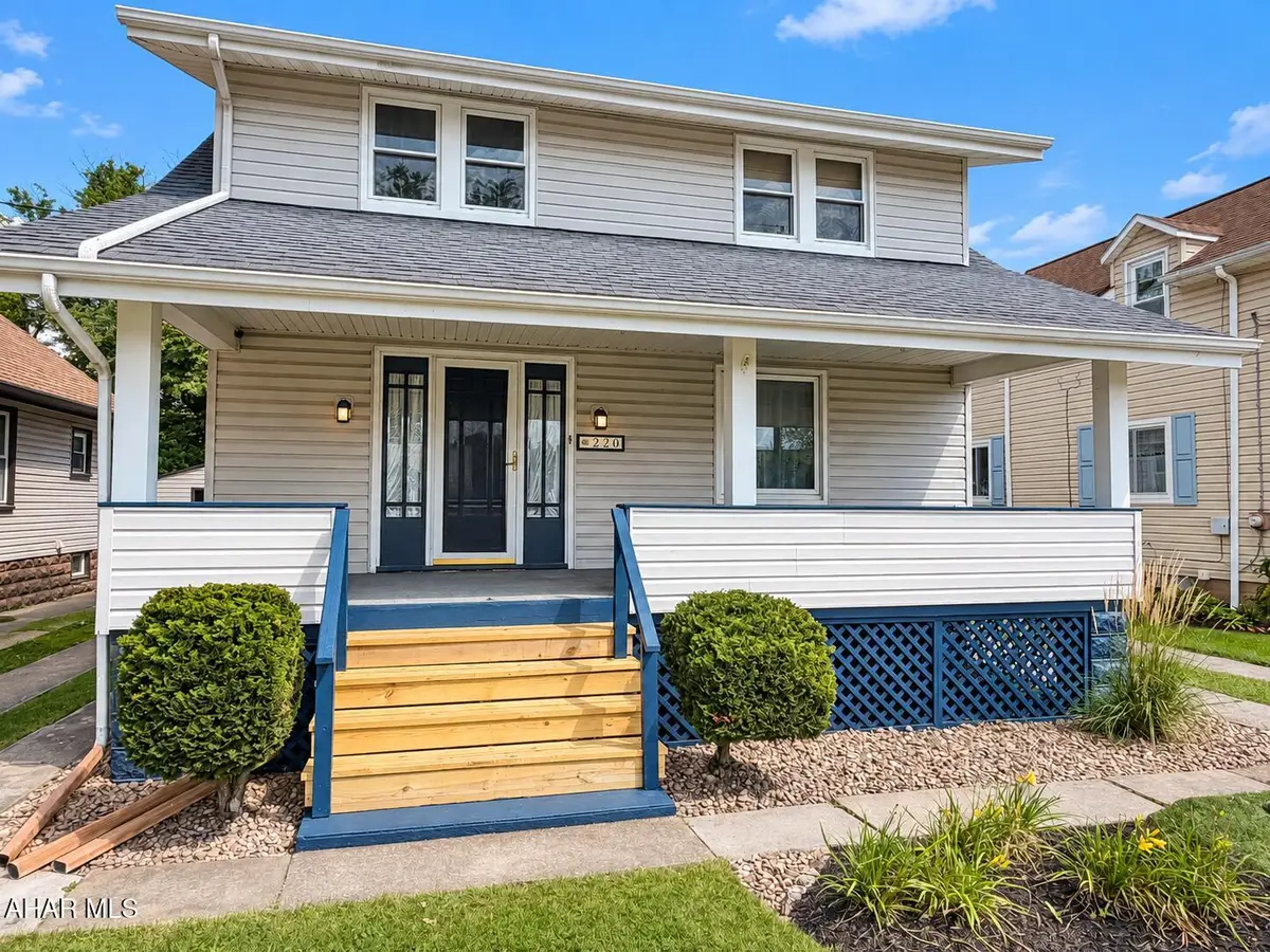 220 Bedford Street, Hollidaysburg, PA 16648 - #1