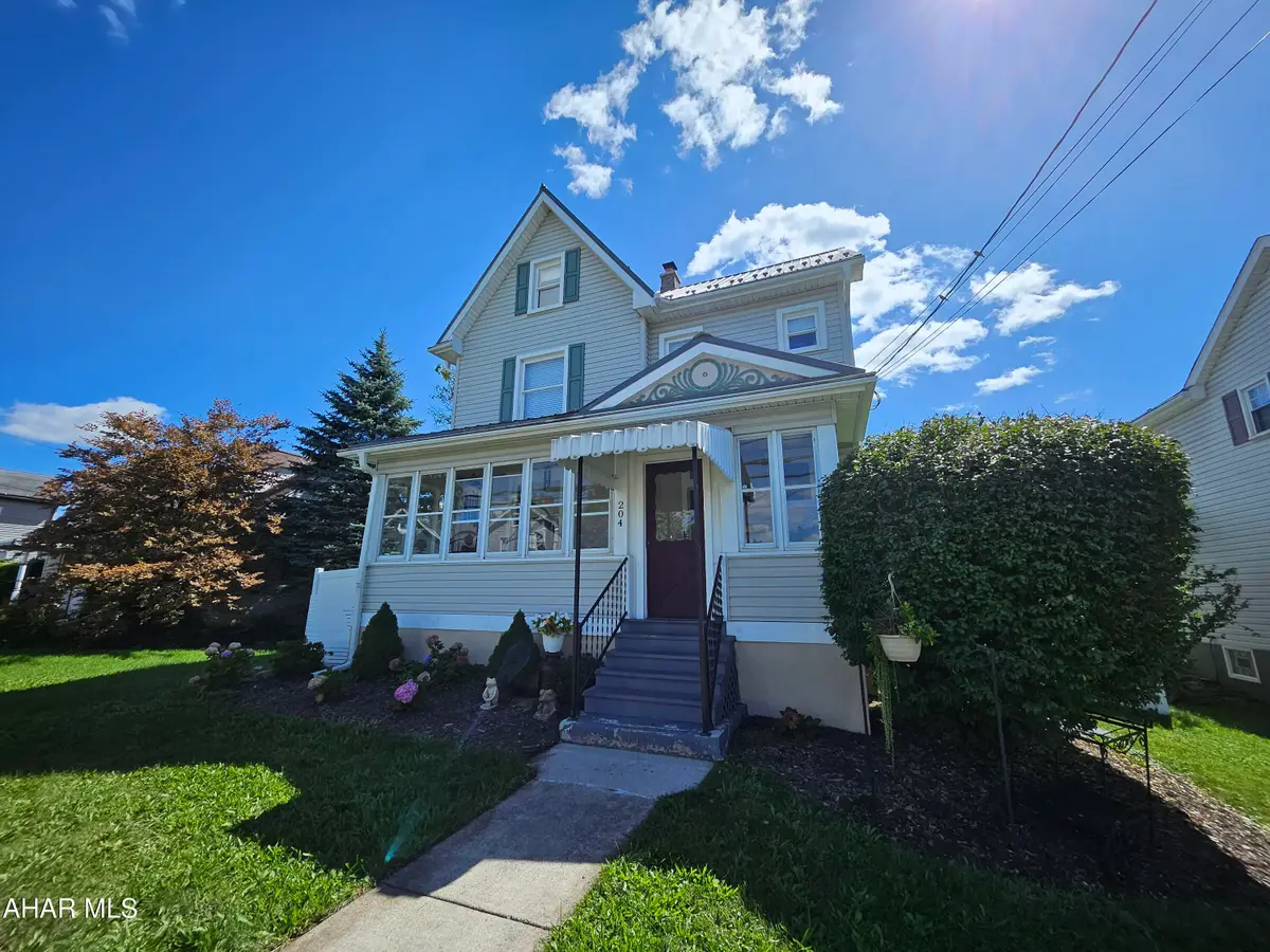 204 Garber Street, Hollidaysburg, PA 16648 - #1