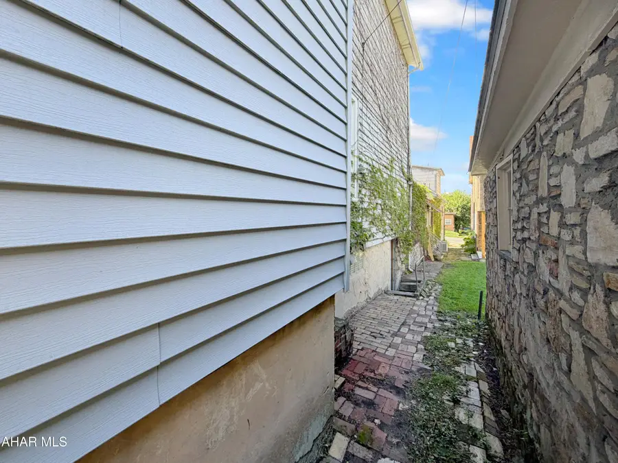 208 Village Street, Johnstown, PA 15902 - #3