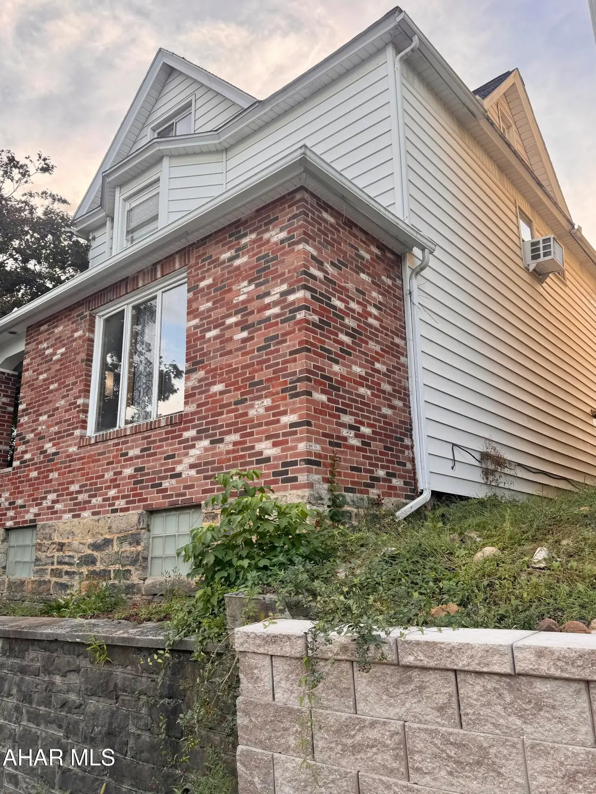 512 22nd Avenue, Altoona, PA 16601 - #1