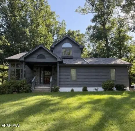 307 Baker Lane, Altoona, PA 16601