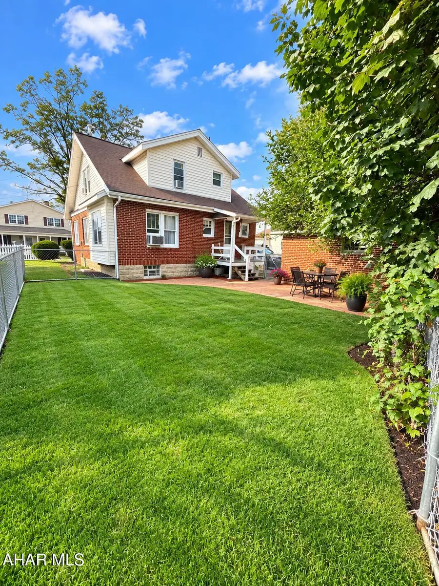 2215 1st Avenue, Altoona, PA 16602 - #3