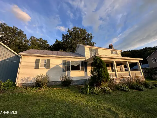 236 Stone Row Road, Hopewell, PA 16650