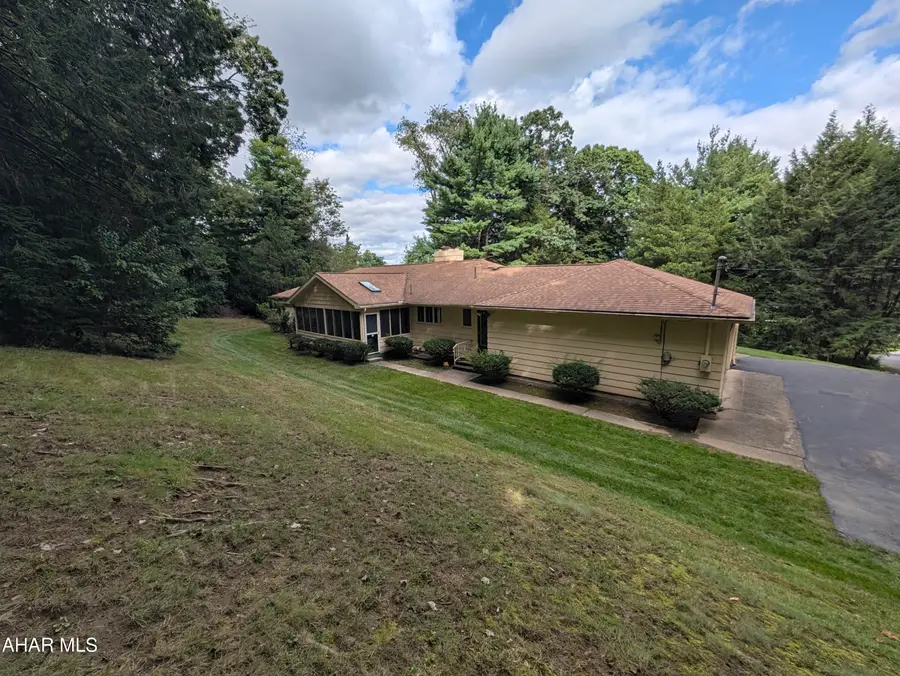312 Ruskin Drive, Altoona, PA 16602 - #3