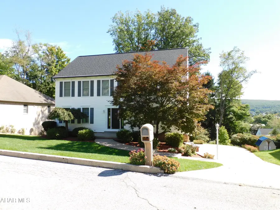 403 Beaumont Drive, Altoona, PA 16602 - #3