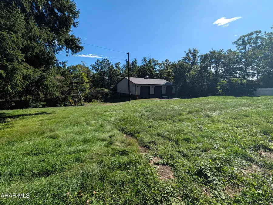 195 Stratford Court, Hollidaysburg, PA 16648 - #3