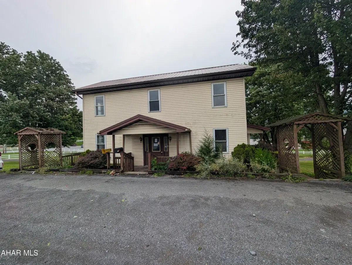 6176 Lincoln Highway, Bedford, PA 15522 - #1