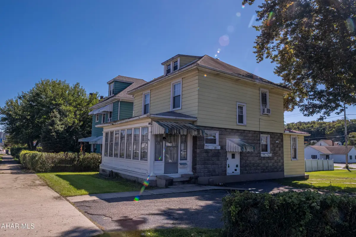 1120 Pennsylvania Avenue, Huntingdon, PA 16652 - #1