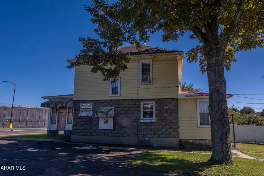 1120 Pennsylvania Avenue, Huntingdon, PA 16652 - #3