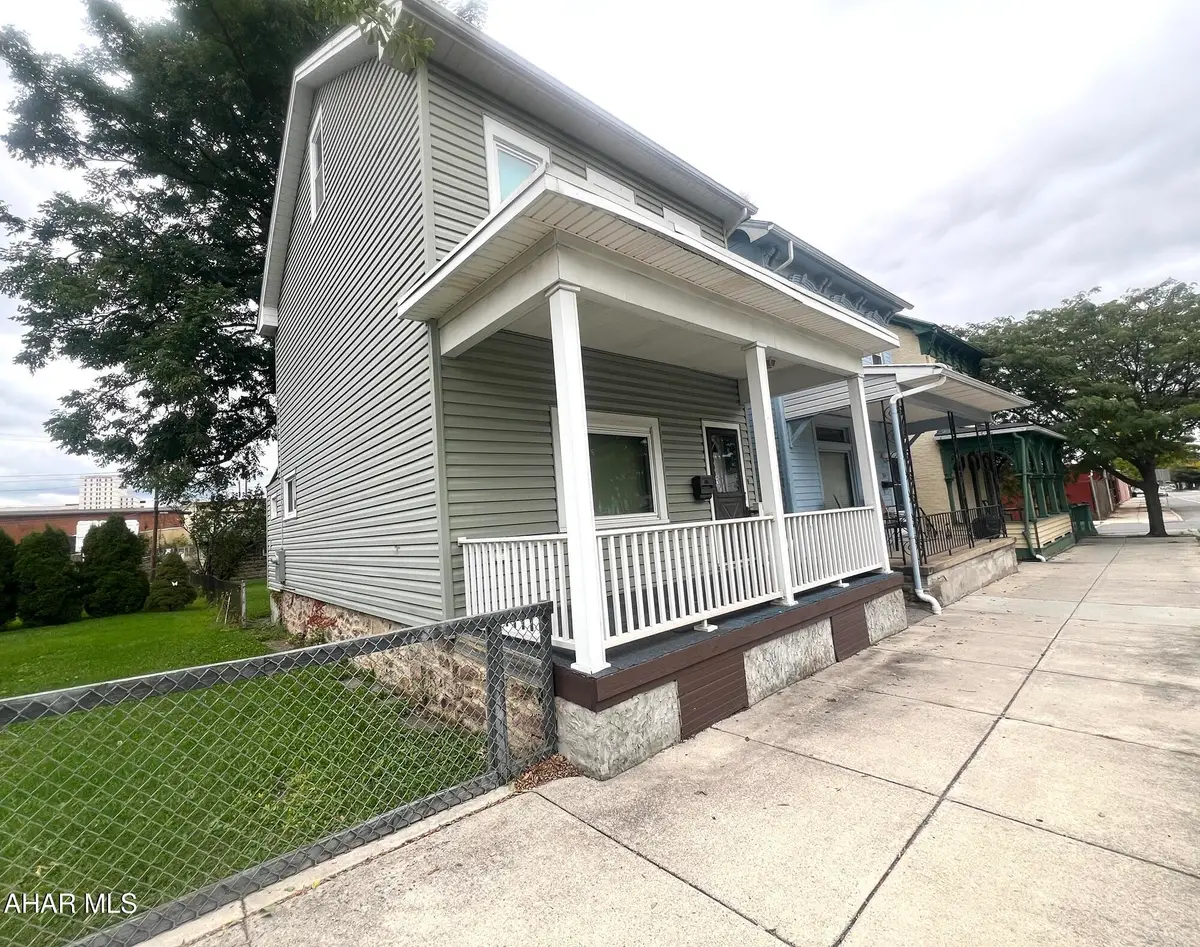 506 7th Avenue, Altoona, PA 16602 - #1