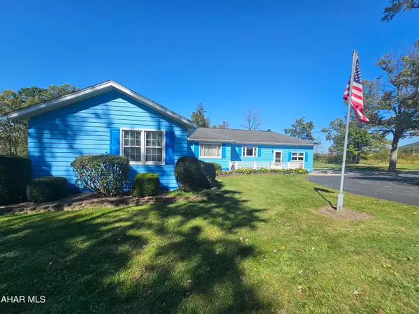 722 Henrietta Road, Martinsburg, PA 16662
