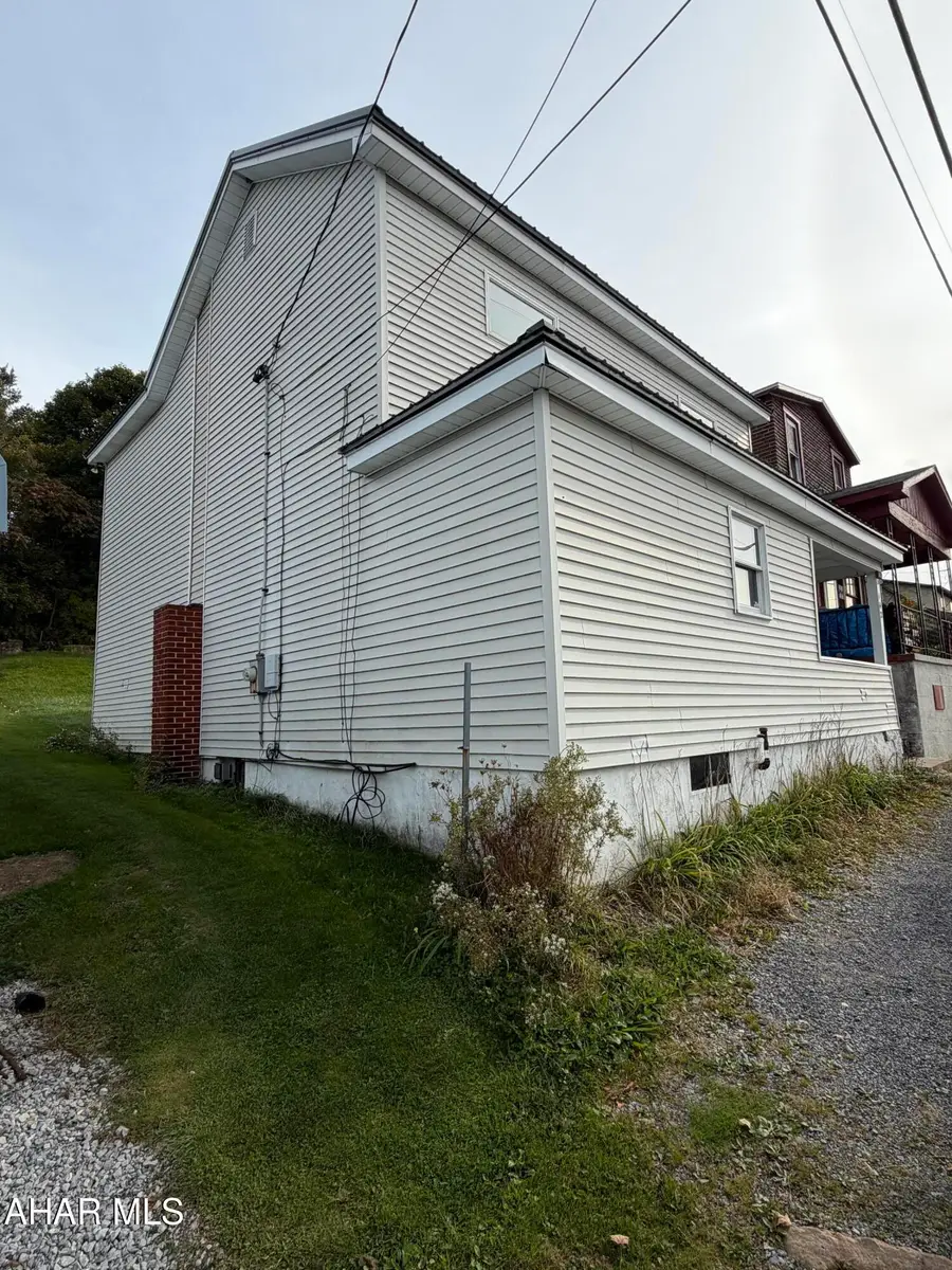 142 Walnut Street, Coupon, PA 16629 - #2
