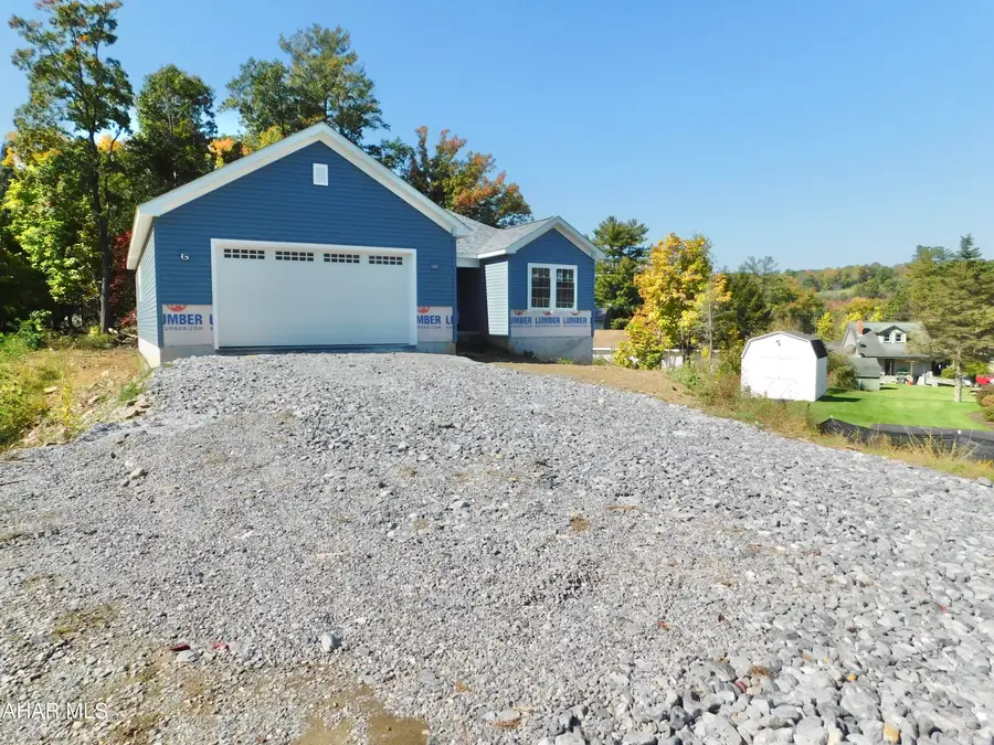 193 Frederick Road, Altoona, PA 16602 - #2